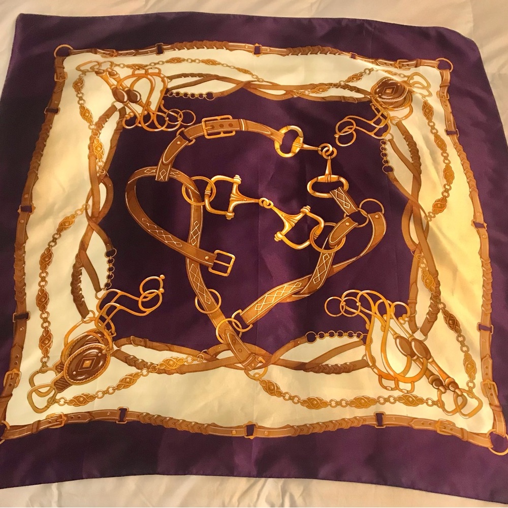 🔮Horsebit print scarf🔮